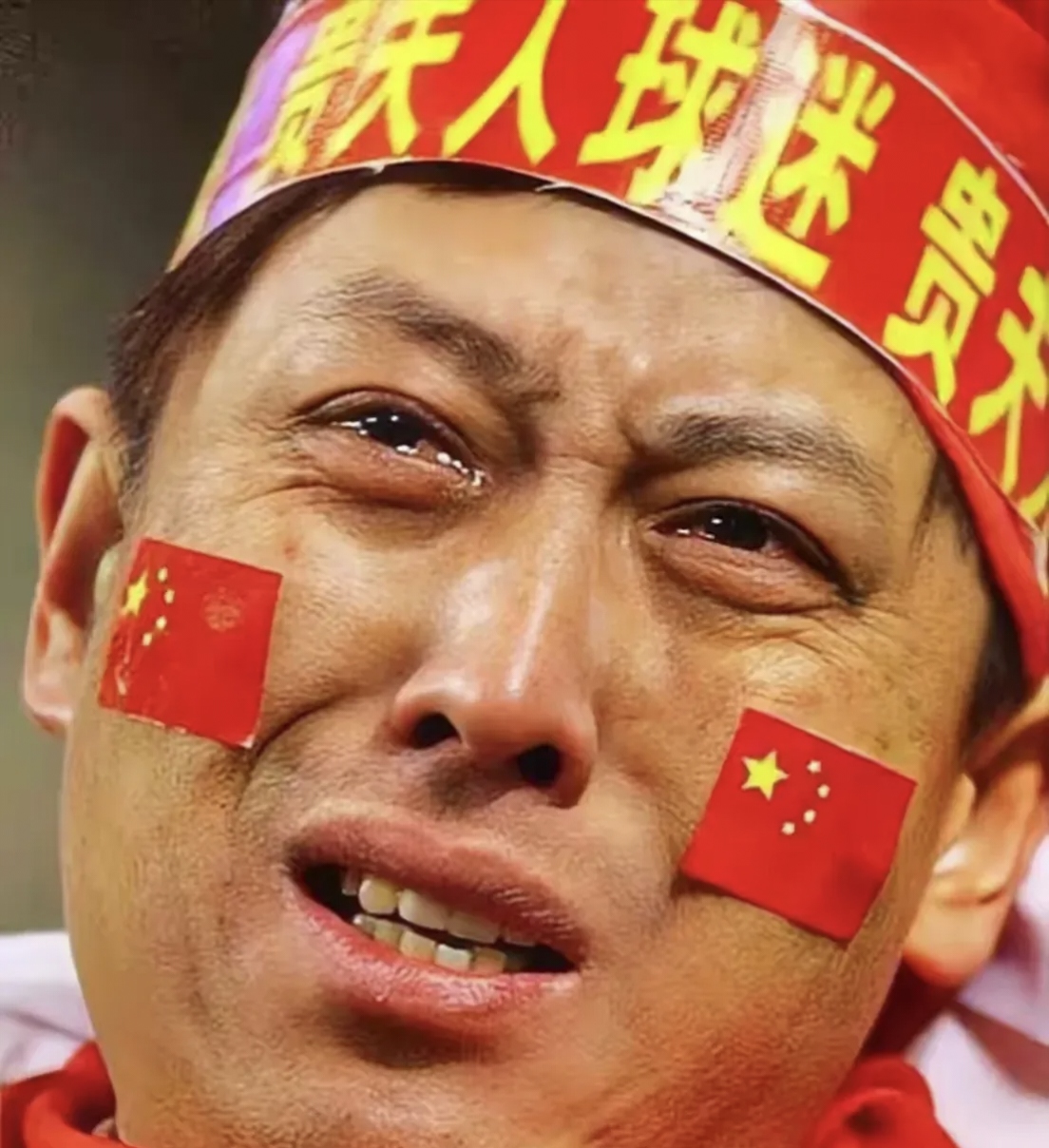 球队在主场失利，球员表示愧疚自责